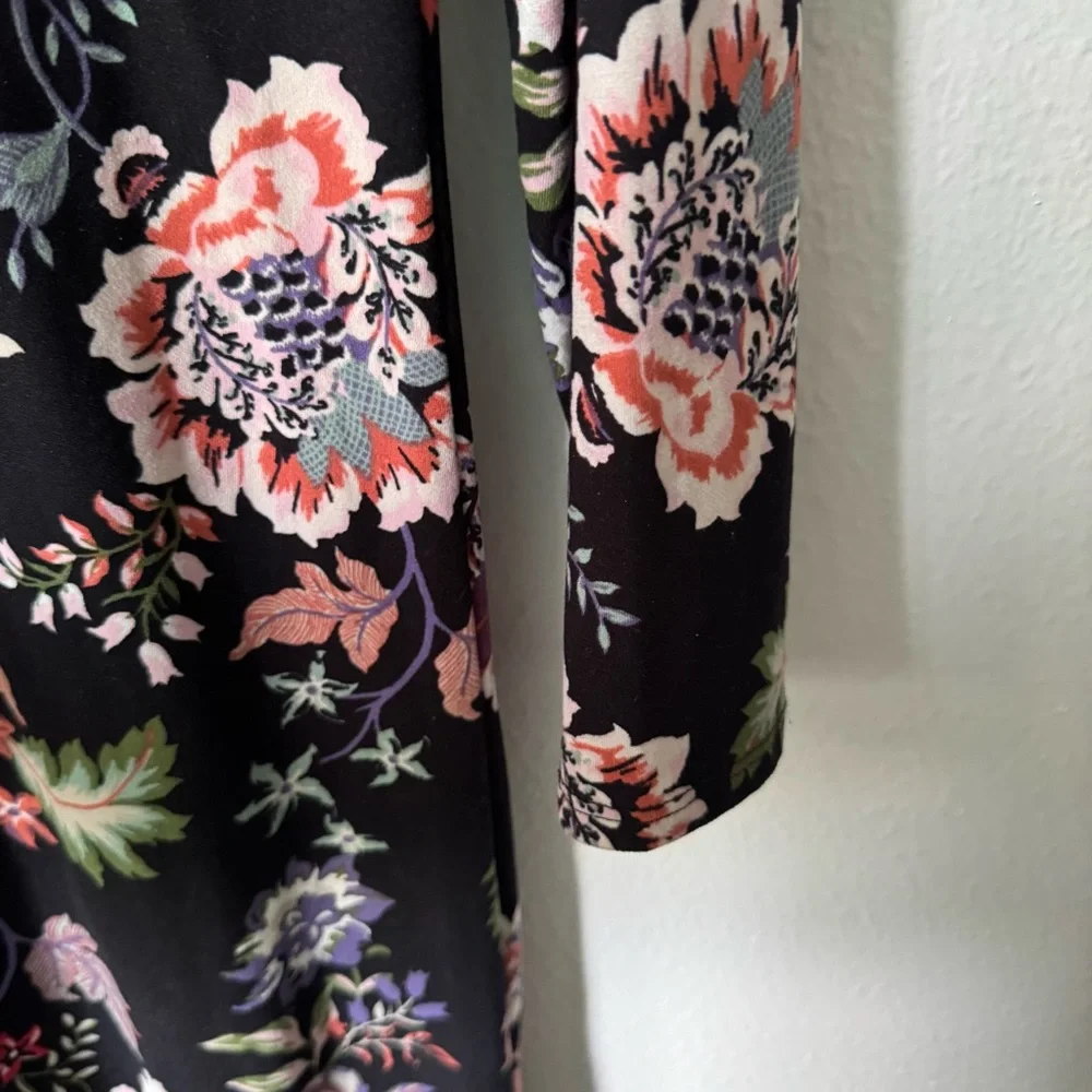 LARA Black Floral Midi Dress - Size Large $15 - Picture 4 of 6